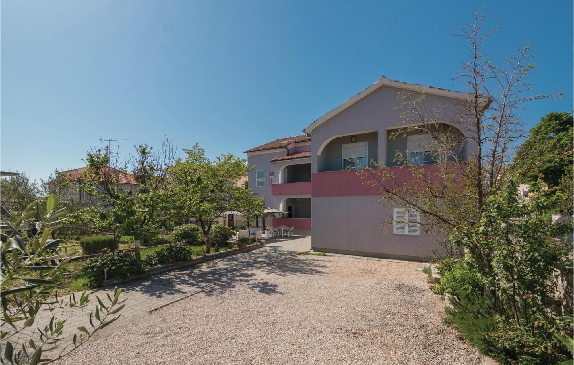 Nice Apartment In Zadar With Kitchen Exterior photo
